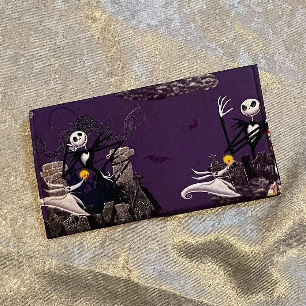 Handmade skull wallet / feminine product/makeup pouch